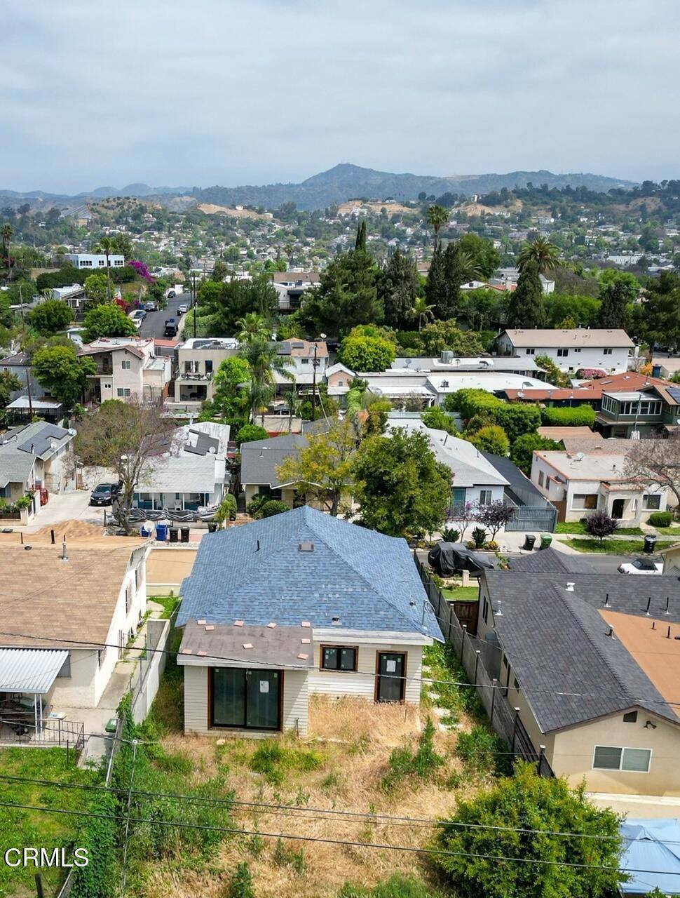 Los Angeles, CA 90042,5206 Raphael ST