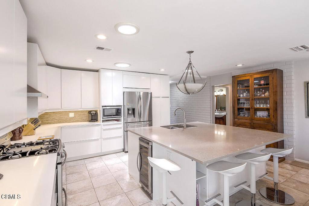 Pasadena, CA 91107,1160 Daveric DR