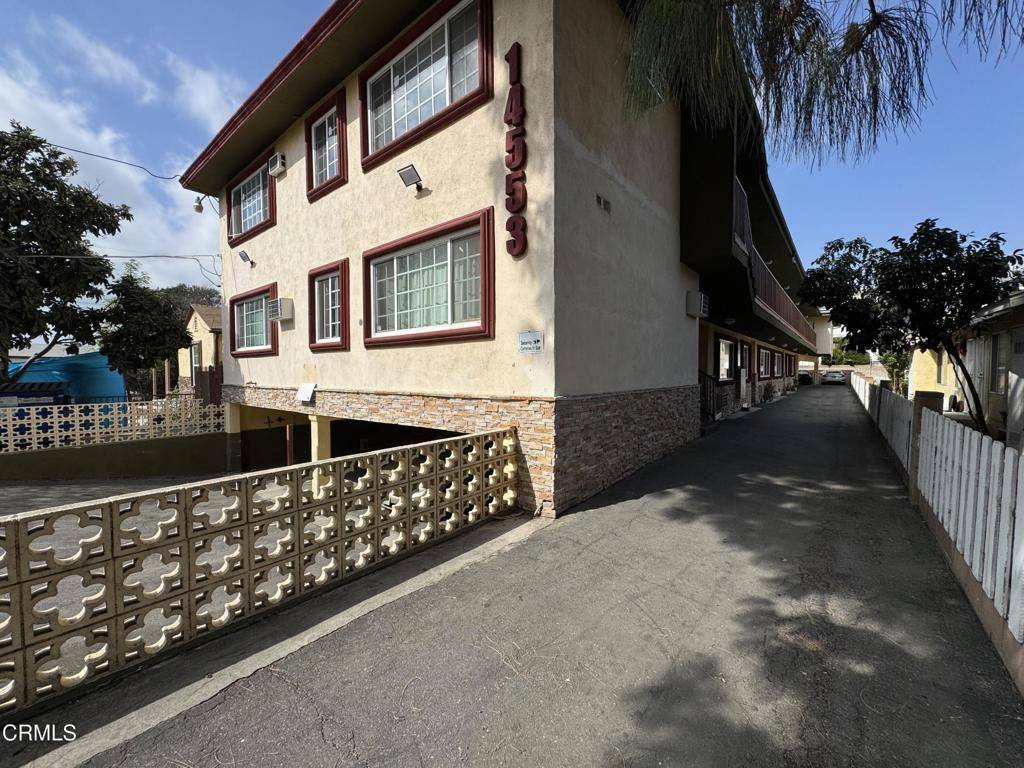 Van Nuys, CA 91405,14553 Hartland ST