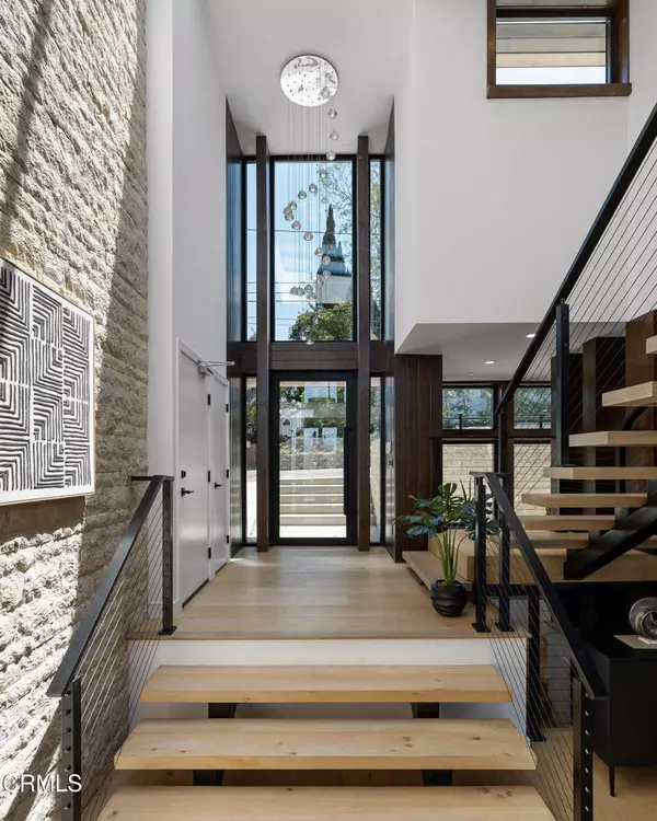 Los Angeles, CA 90065,4209 Sea View LN