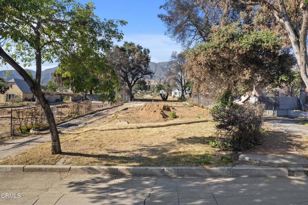 Altadena, CA 91001,263 W Mariposa ST