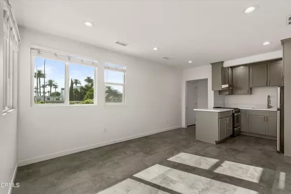 2664 S La Brea AVE #1/2, Los Angeles, CA 90016