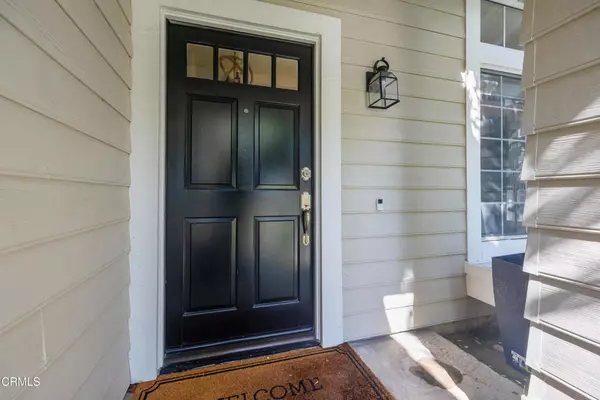 Valencia, CA 91354,27220 Waterford DR