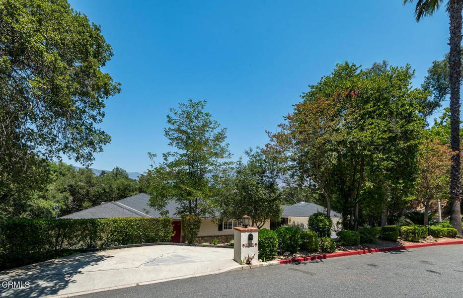563 Highland DR, La Canada Flintridge, CA 91011