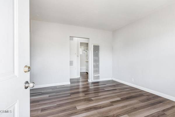Monrovia, CA 91016,324 S Lincoln PL #A