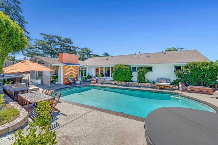 2707 Alabama ST, La Crescenta, CA 91214
