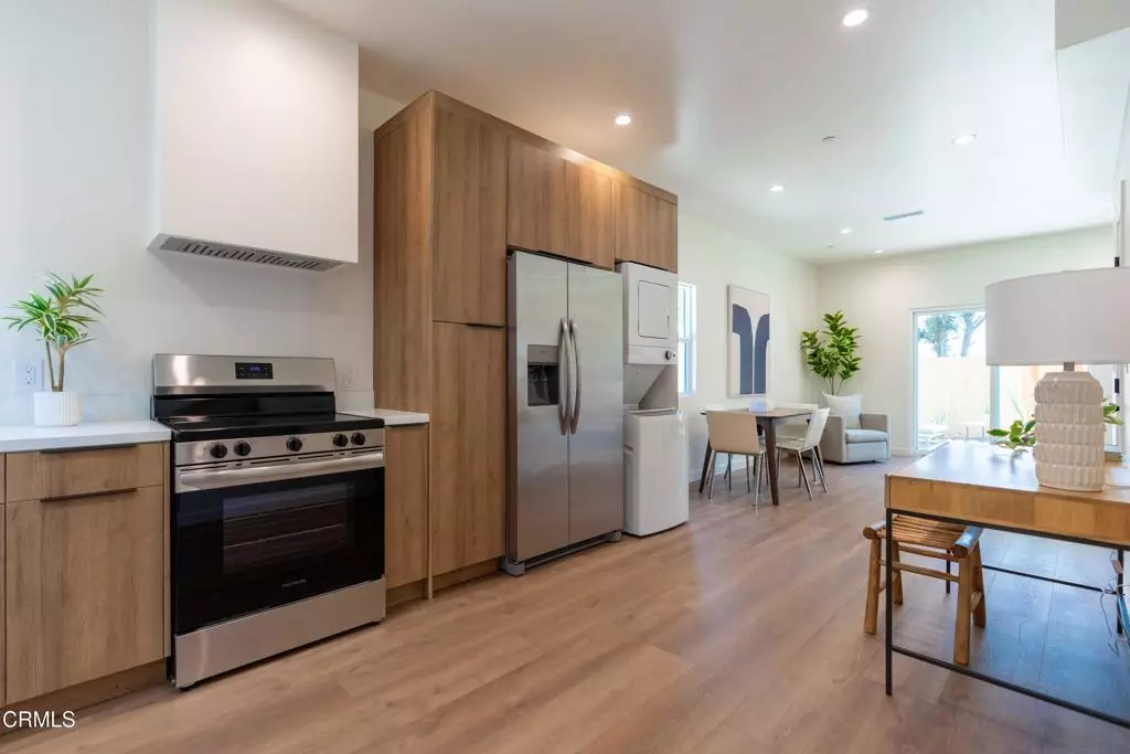 Los Angeles, CA 90031,2222 1/4 Dorris PL