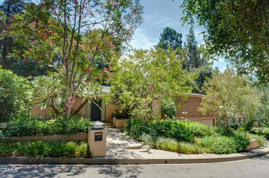 1040 Stoneridge DR, Pasadena, CA 91105