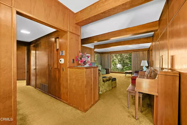 Encino, CA 91436,4369 Firmament AVE