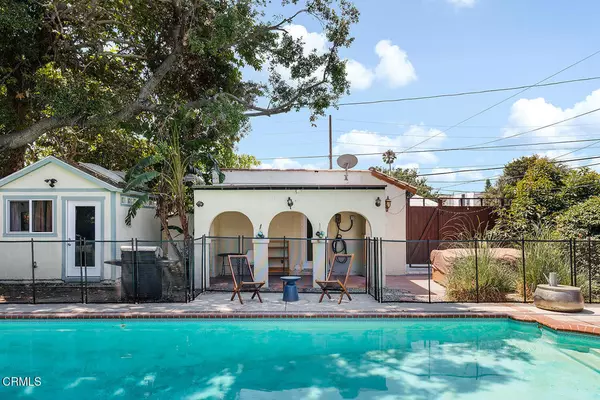 11074 Emelita ST, Los Angeles, CA 91601
