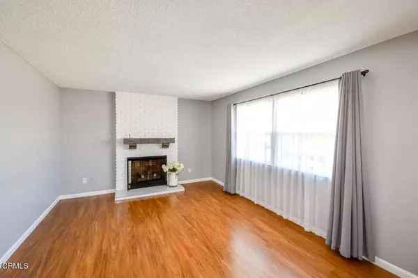 Montebello, CA 90640,517 View Crest DR