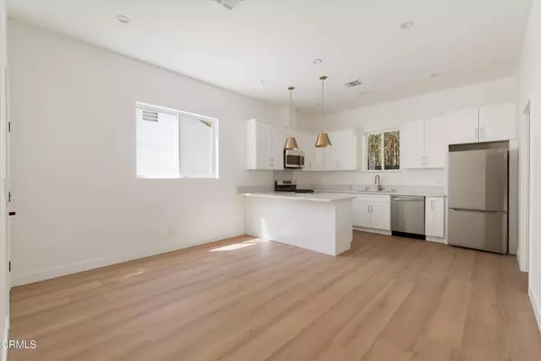 10558 Encino AVE, Granada Hills, CA 91344