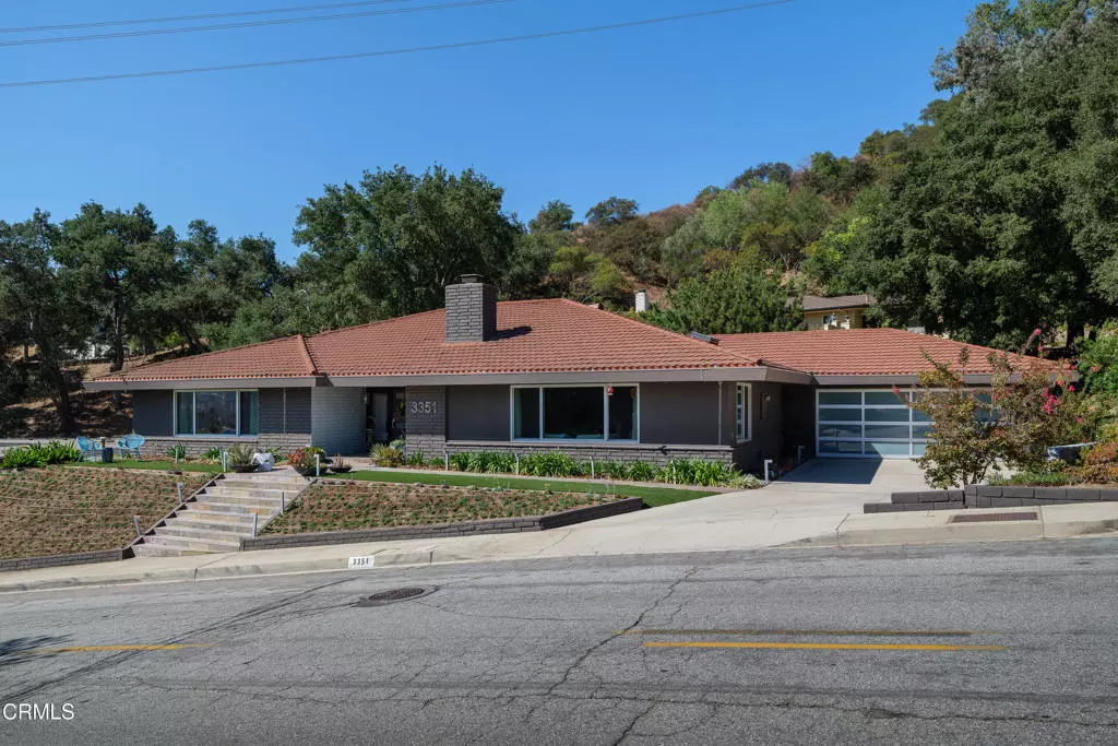 Glendale, CA 91208,3351 Country Club DR