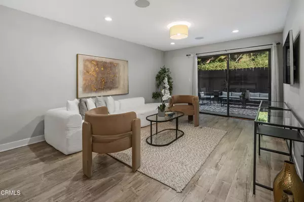 Los Angeles, CA 90042,805 Temple Terrace 104