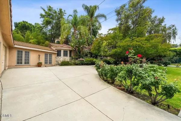 Tarzana, CA 91356,4959 Brewster DR