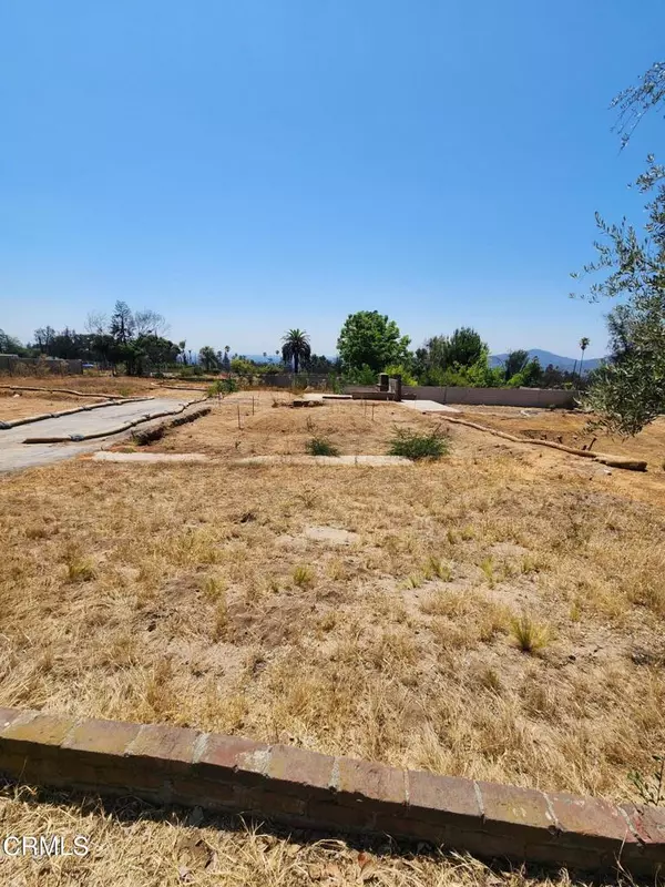 Altadena, CA 91001,260 Marathon RD