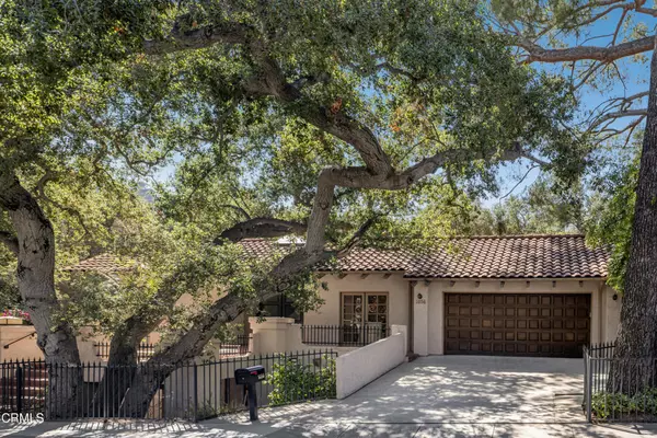 1056 Pine Oak LN, Pasadena, CA 91105