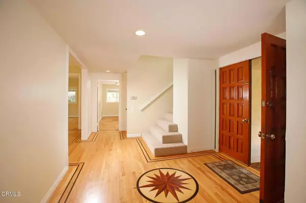 La Canada Flintridge, CA 91011,943 Bay Tree RD