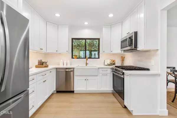 La Crescenta, CA 91214,3015 Henrietta AVE