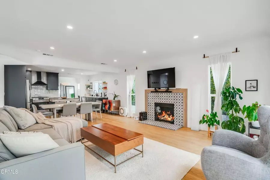 4360 Country Club DR, Los Angeles, CA 90019