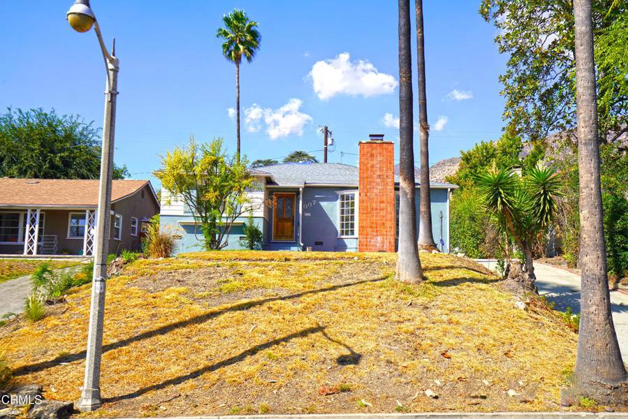 1007 E Palm ST, Altadena, CA 91001