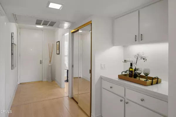 Pasadena, CA 91103,190 Arroyo TER #302