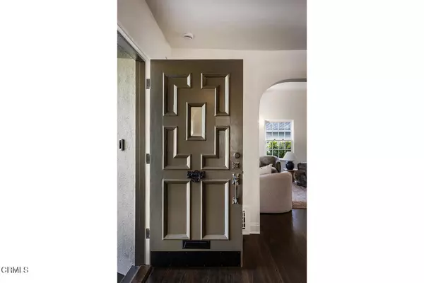 Altadena, CA 91001,1953 Grand Oaks AVE