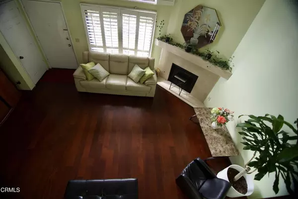 Duarte, CA 91010,1931 E Huntington DR #F