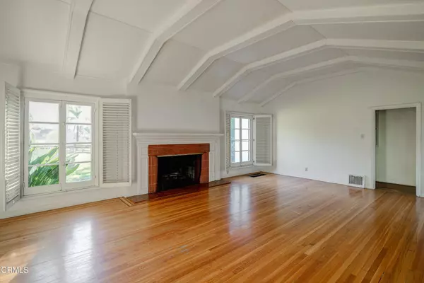 La Canada Flintridge, CA 91011,4463 Commonwealth AVE