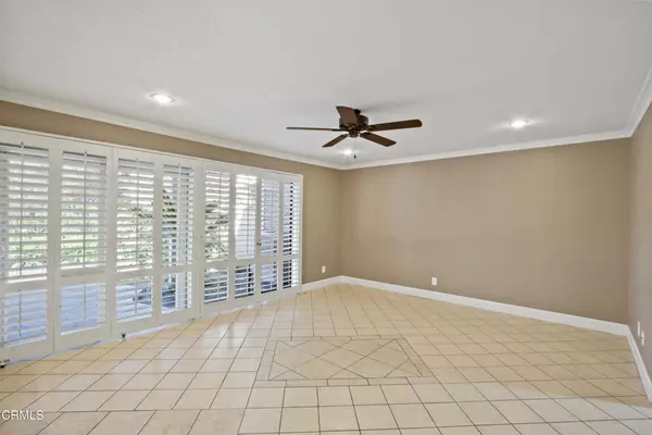 Fullerton, CA 92835,736 Arroues DR