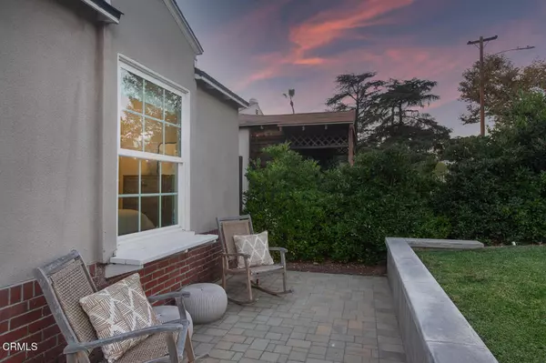 Montrose, CA 91020,2522 Fairway AVE