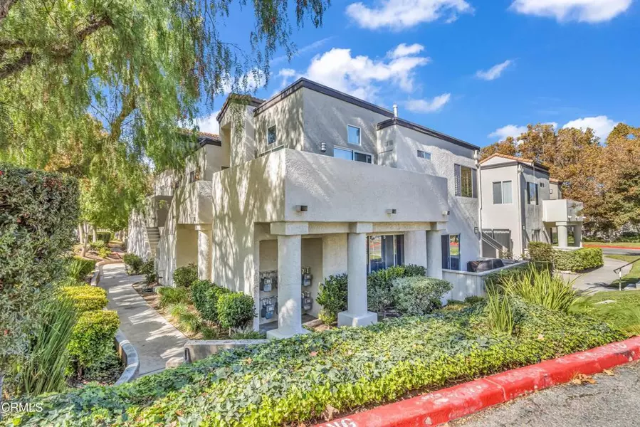 21334 Nandina LN #204, Newhall, CA 91321