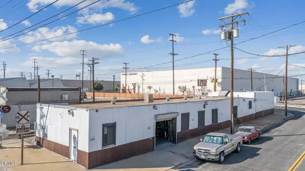 Vernon, CA 90058,2455 E 52nd ST