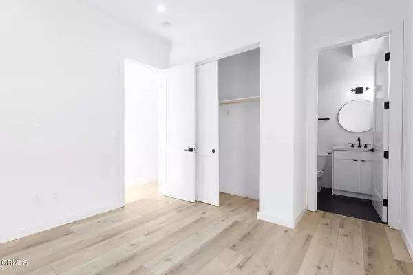 Los Angeles, CA 90037,4177 1/2 S Normandie AVE