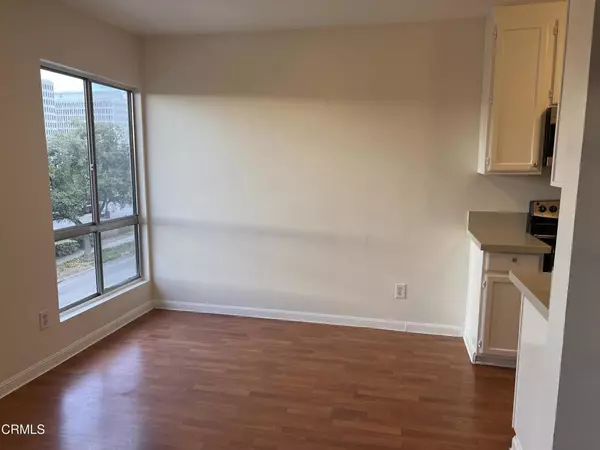 Pasadena, CA 91106,330 S Mentor AVE #302