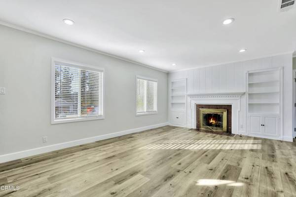 La Canada Flintridge, CA 91011,827 Parkman DR