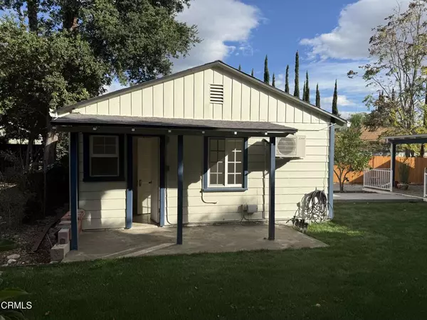 1445 E Woodbury RD #Rear, Pasadena, CA 91104