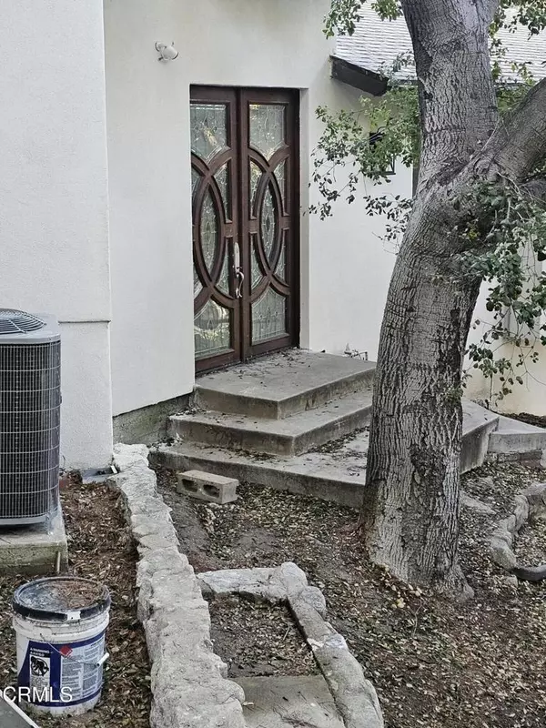 9682 Hillhaven AVE, Tujunga, CA 91042