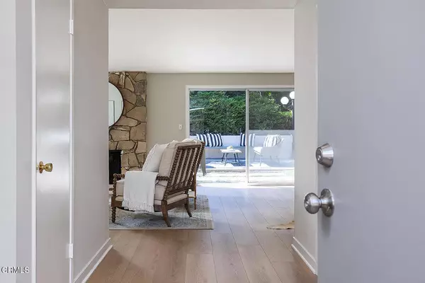 Granada Hills, CA 91344,13017 Barto DR