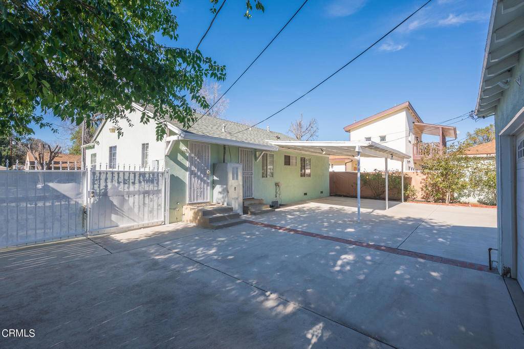 Van Nuys, CA 91406,6920 Encino AVE