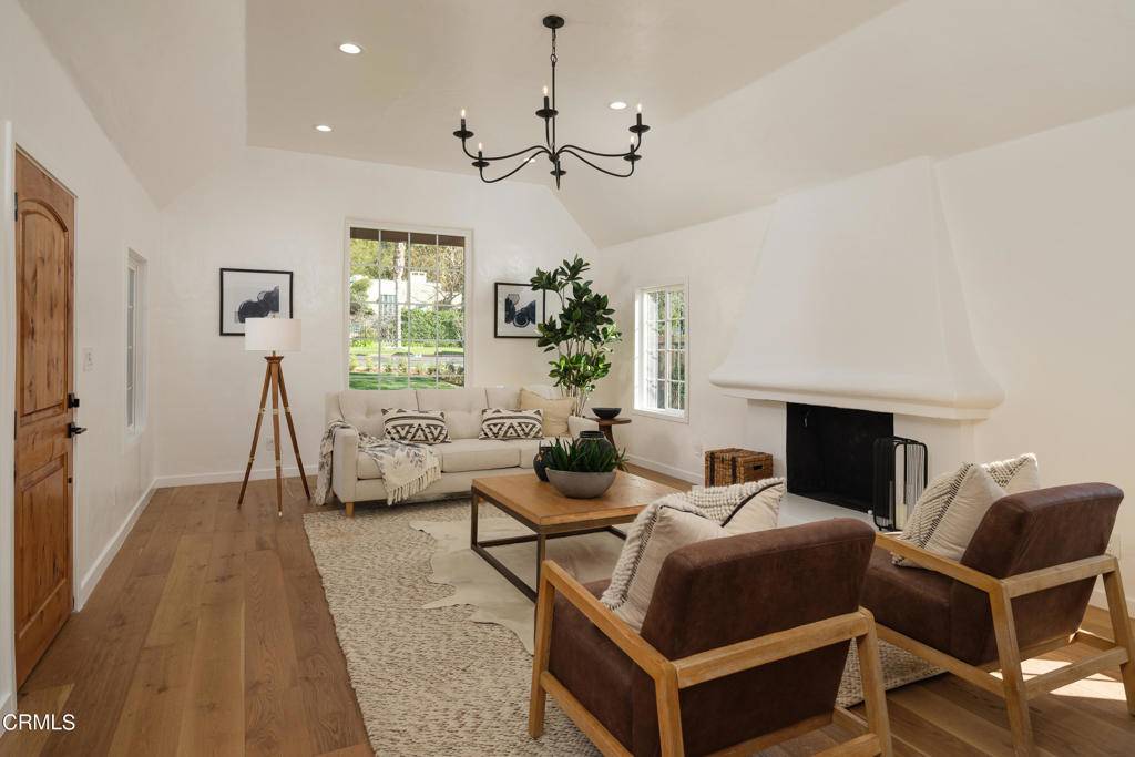 Altadena, CA 91001,362 E Calaveras ST