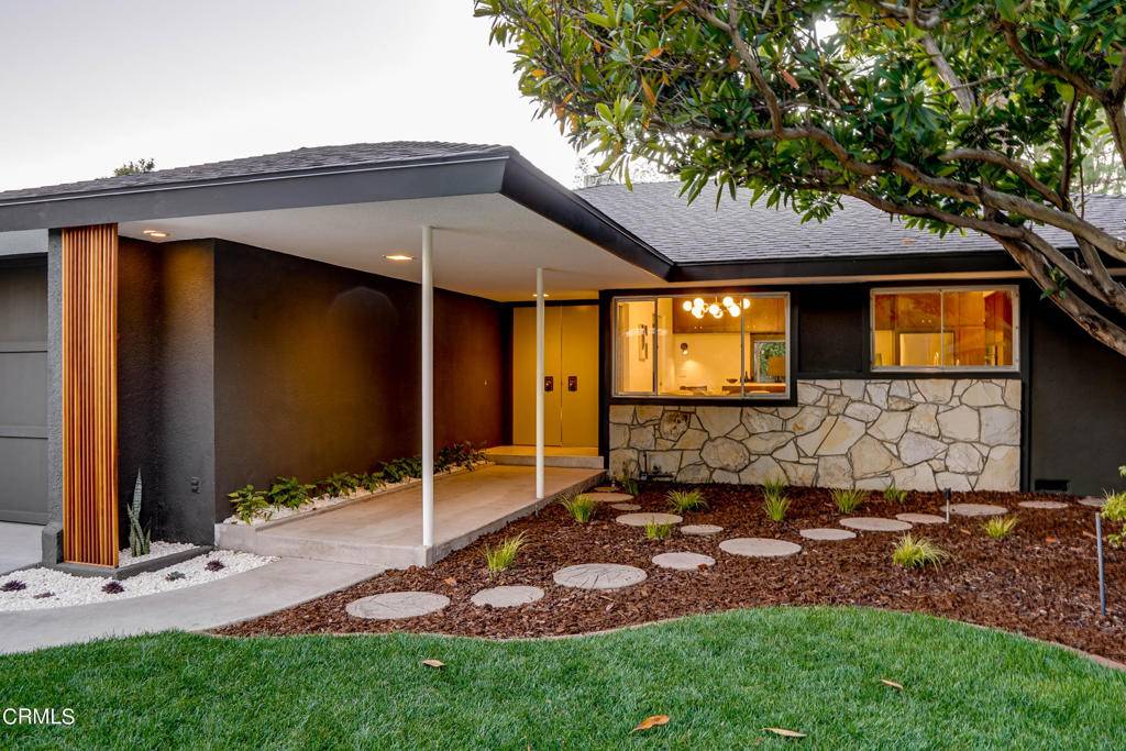 1535 Meadowbrook RD, Altadena, CA 91001