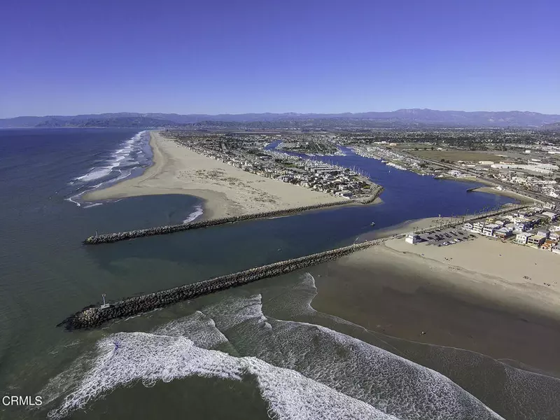 3008 Lakeshore CT, Oxnard, CA 93035