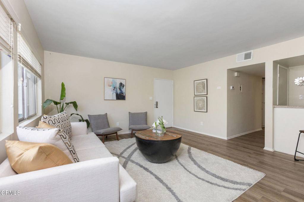 Pasadena, CA 91107,1015 N Michillinda AVE #301