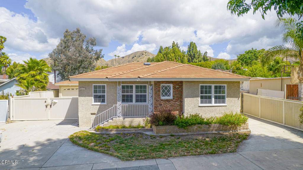 10635 Foothill BLVD, Lakeview Terrace, CA 91342