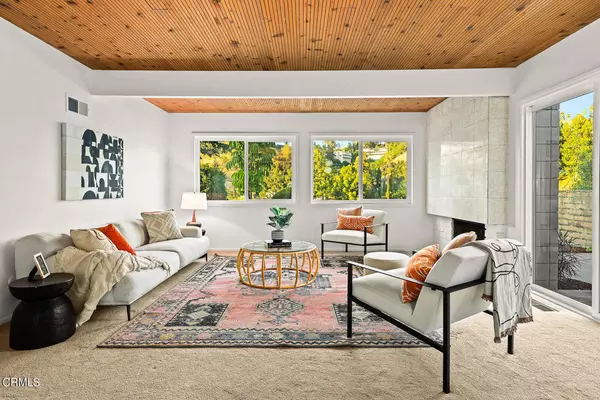 Los Angeles, CA 90065,1733 Sunny Heights DR