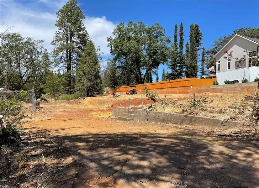 5035 Country Club DR, Paradise, CA 95969