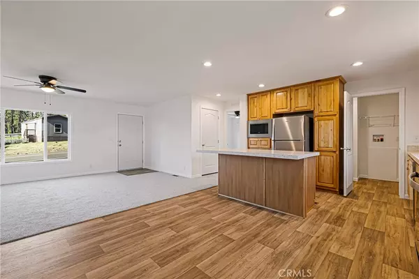 6642 Whittall LN, Paradise, CA 95969