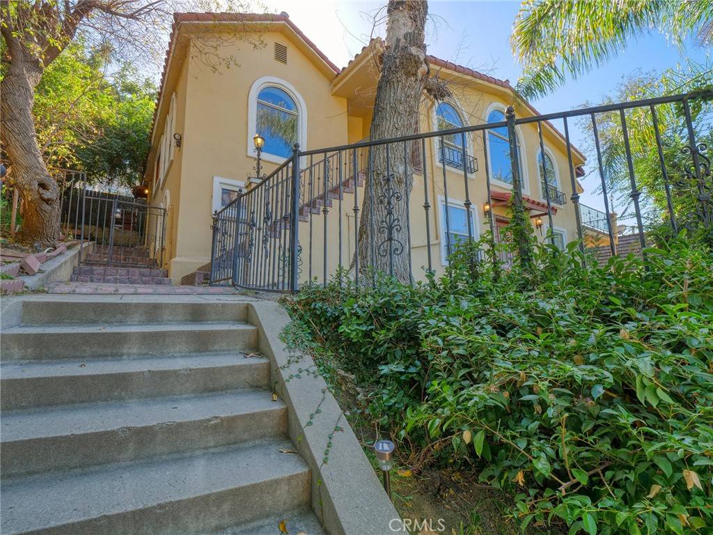 3012 Hyperion AVE, Los Feliz, CA 90027