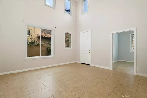 Azusa, CA 91702,33 Sandstone WAY